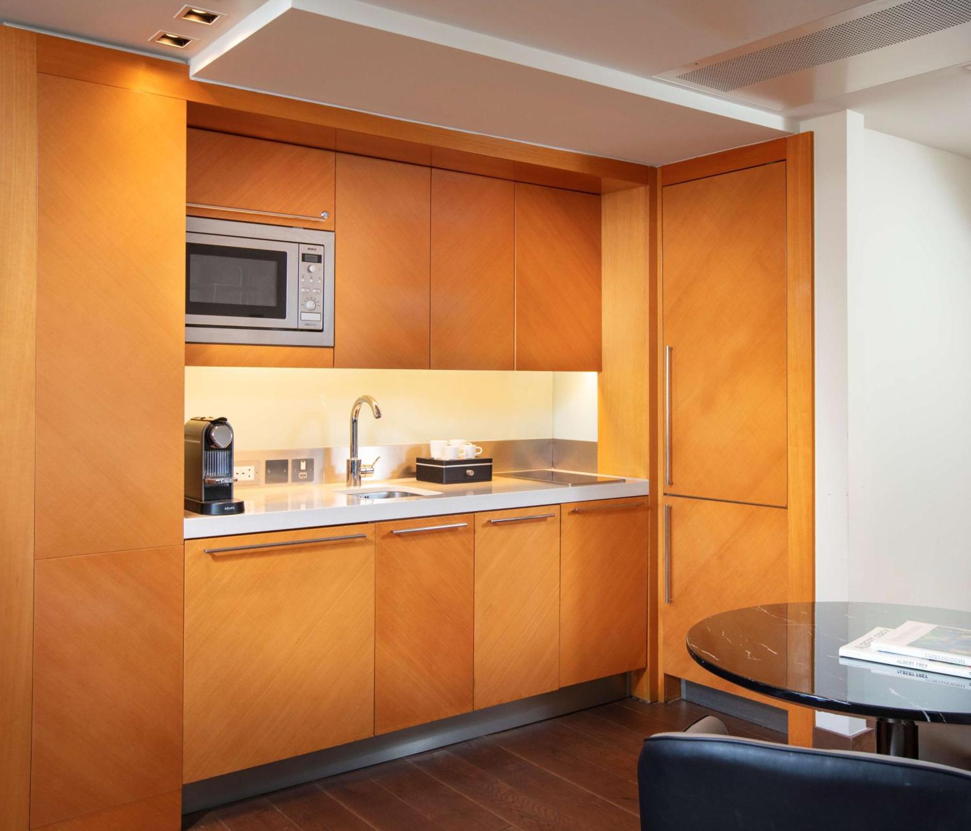 Park Plaza London Riverbank Esterno foto Kitchen